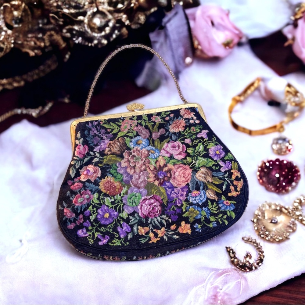 Victorian Handmade petite point Purse flowers Antique needlepoint - Picture 4 of 10